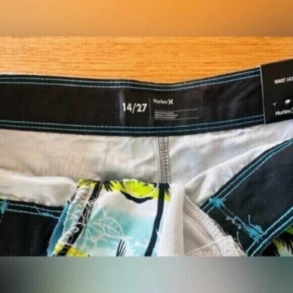 BUNDLE of 4! New Hurley Board Shorts Volcom Swim trunks Quicksilver Boys sz 14 - Picture 9 of 16